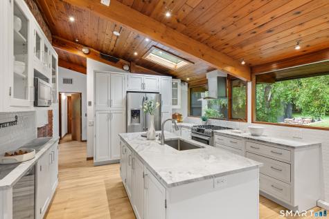 9 Fall Ridge Road Weston CT 00688