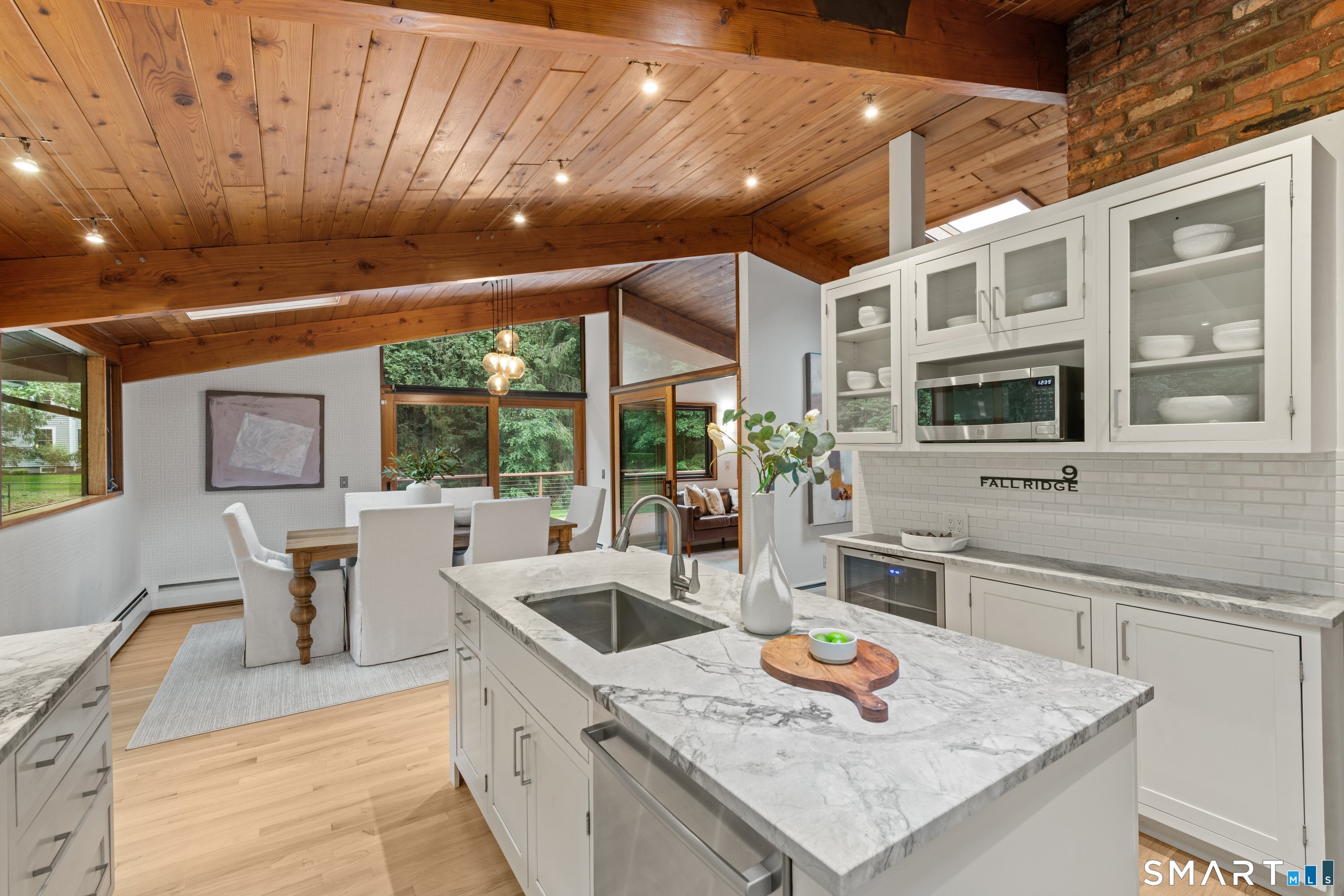 9 Fall Ridge Road Weston CT 00688