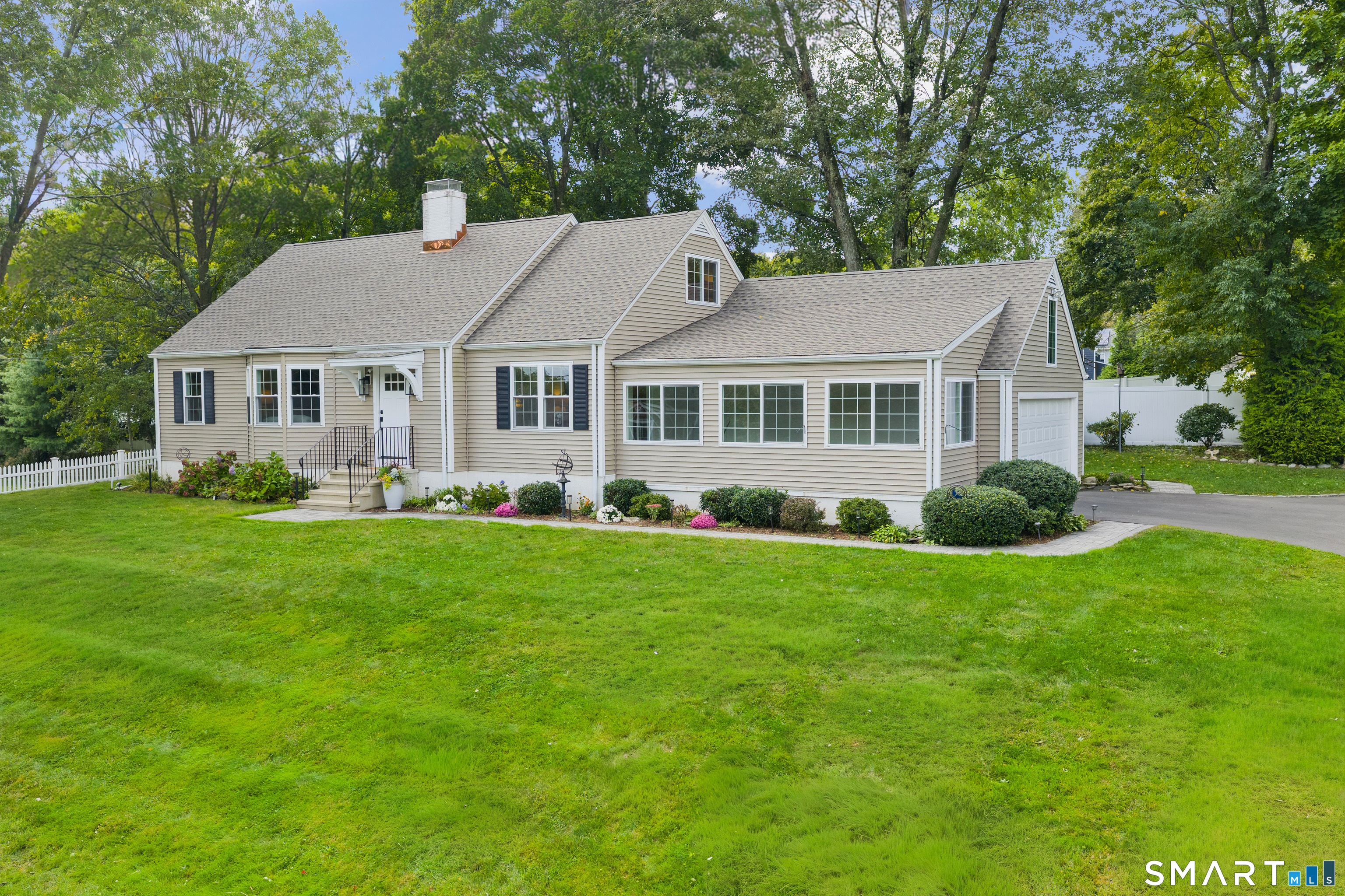 18 Koger Road Trumbull CT 06611