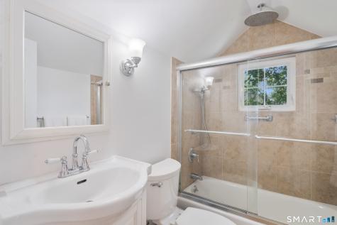18 Koger Road Trumbull CT 06611
