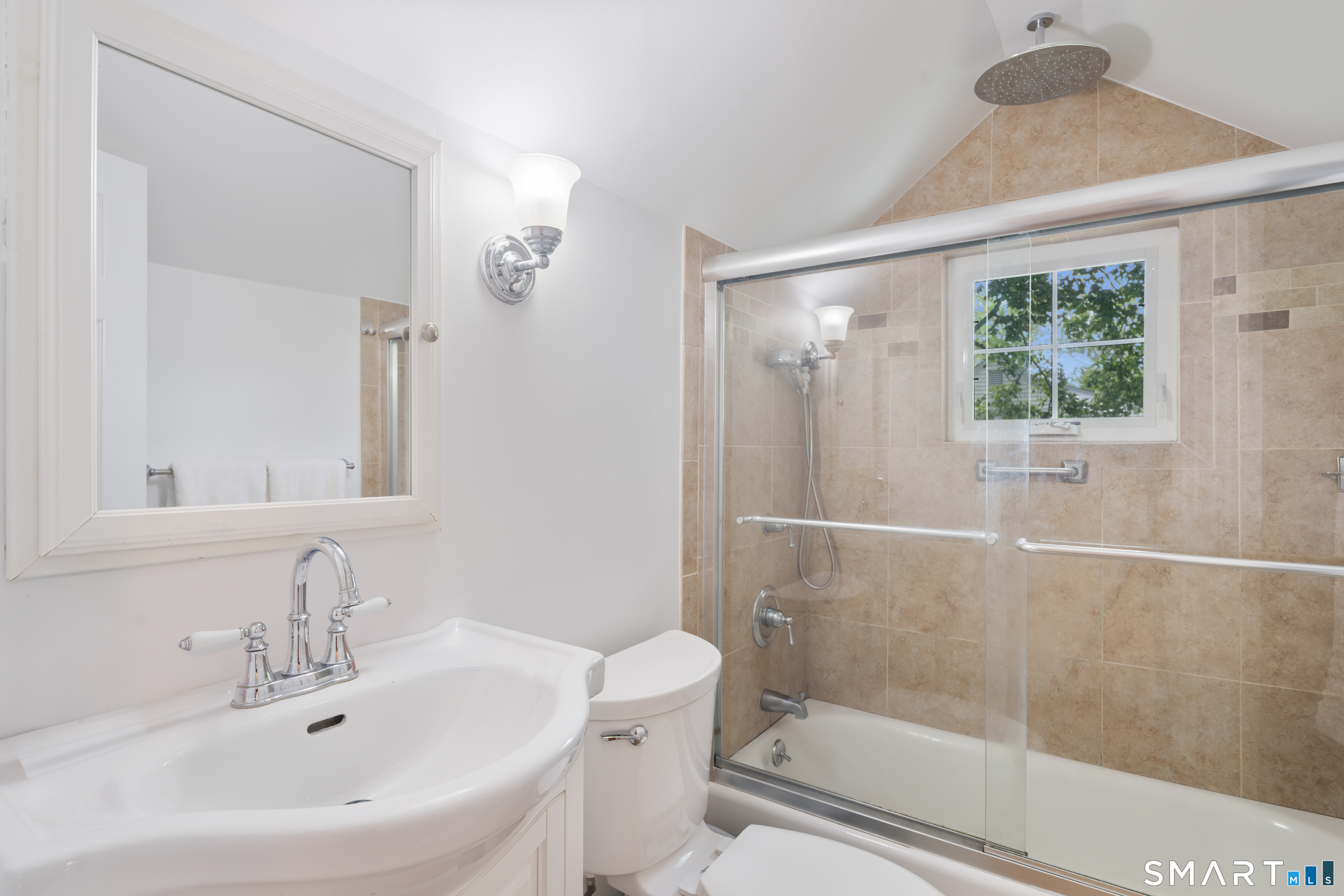 18 Koger Road Trumbull CT 06611
