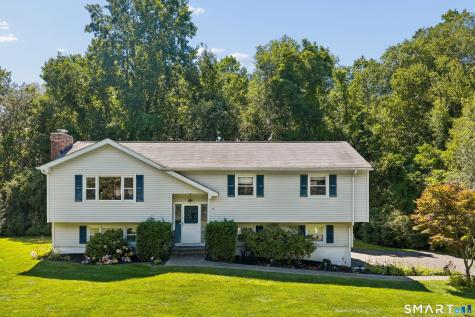 18 Woodcreek Road Brookfield CT 06804