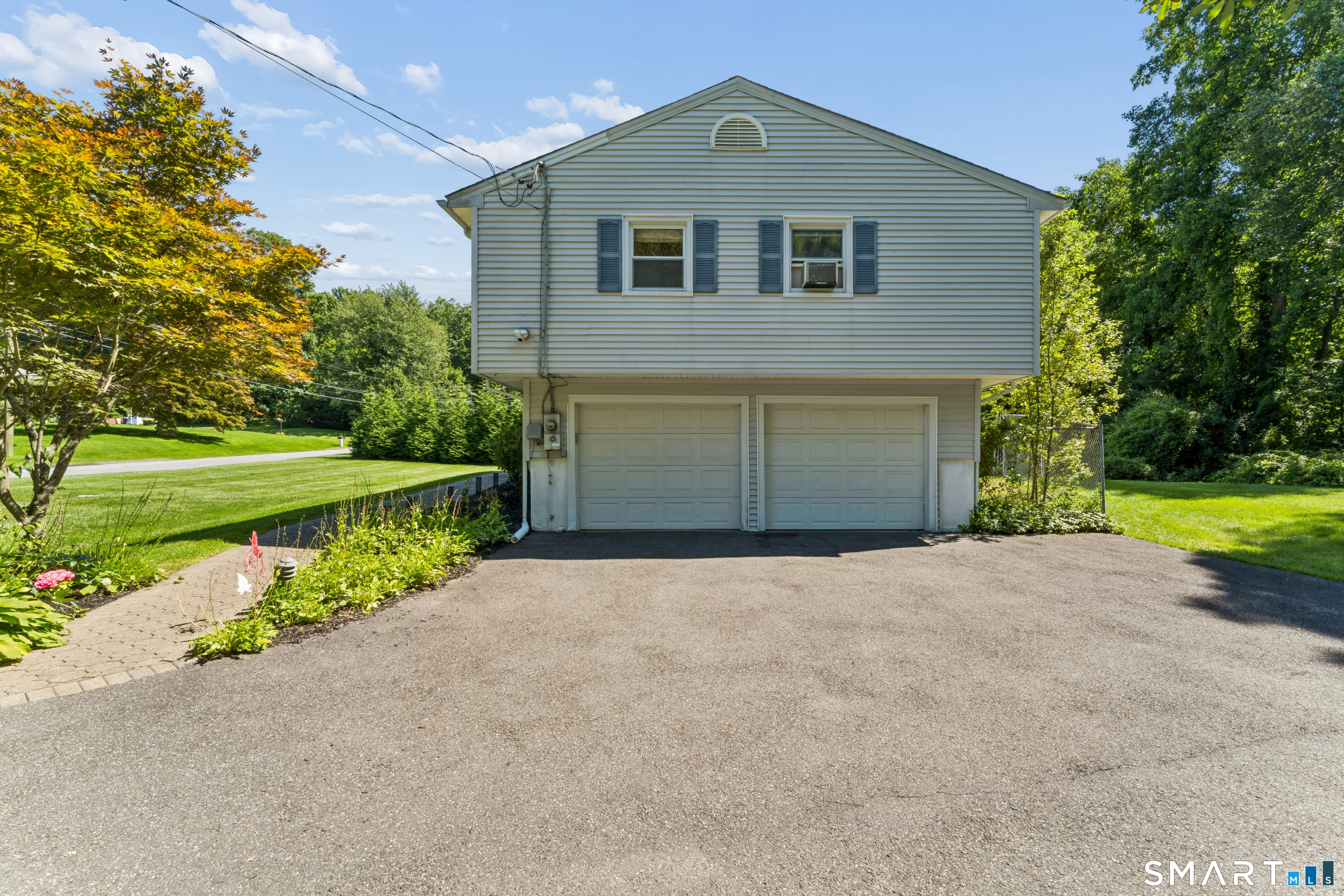 18 Woodcreek Road Brookfield CT 06804