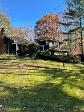 106 Whittemore Road Middlebury CT 06762
