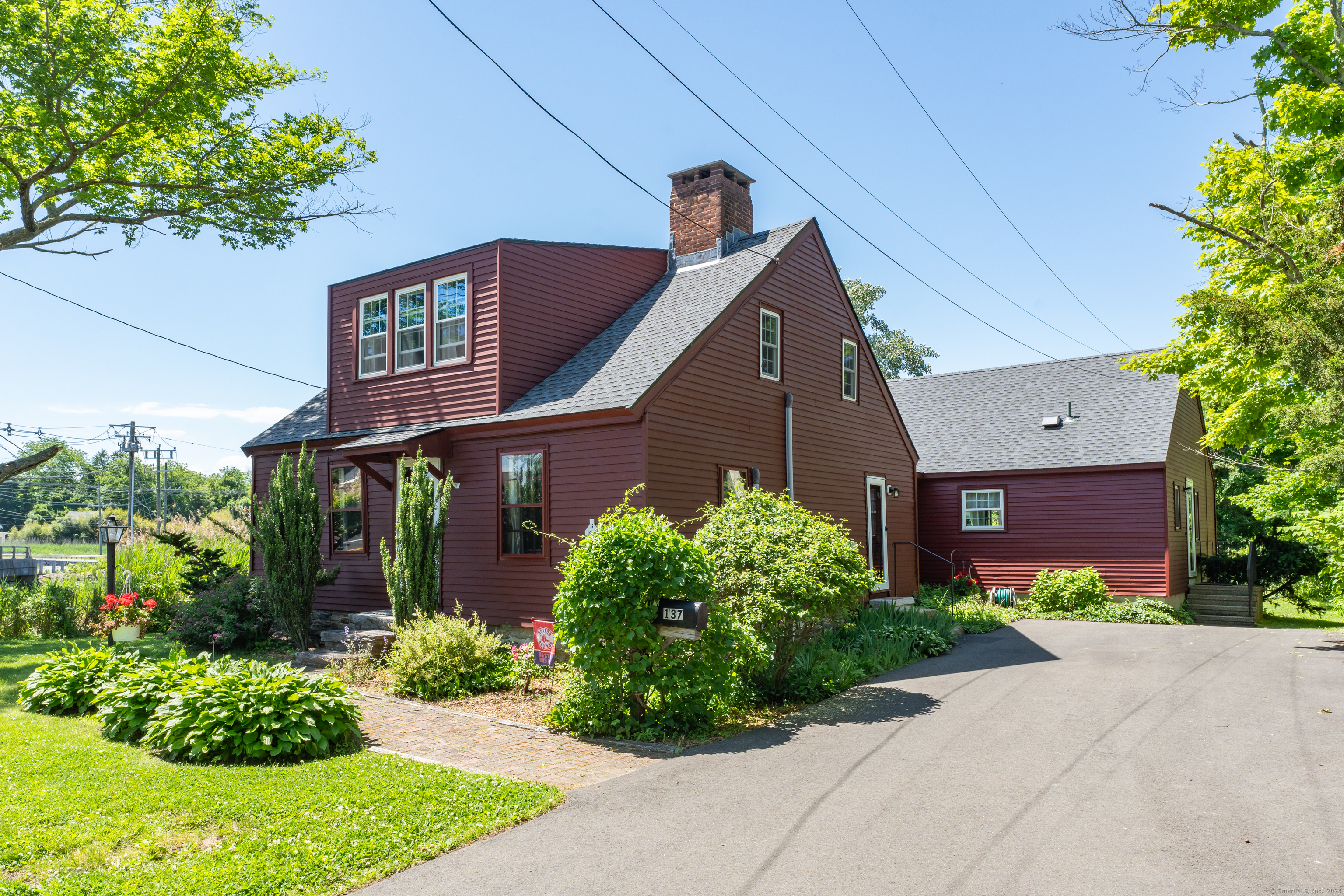 137 Water Street Guilford CT 06437