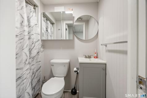 122 Main Street East Windsor CT 06088