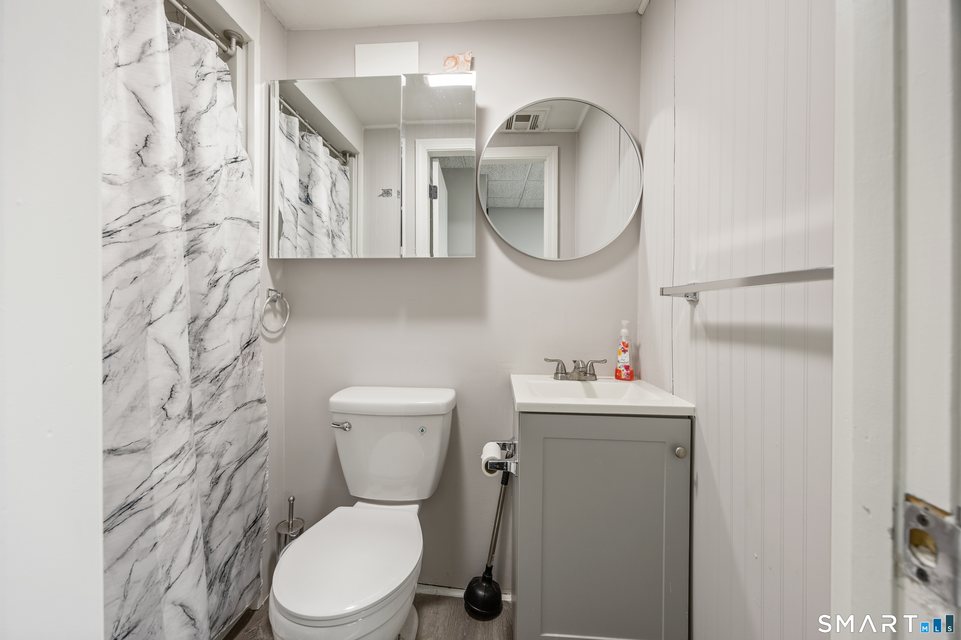 122 Main Street East Windsor CT 06088