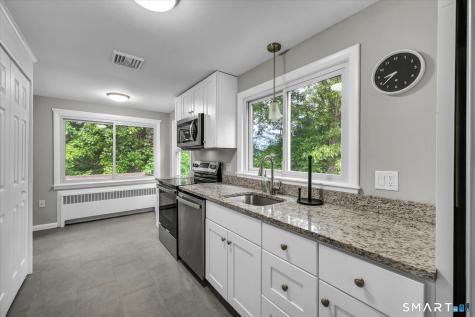 24 Ridge Road Cromwell CT 06416