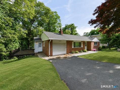 24 Ridge Road Cromwell CT 06416