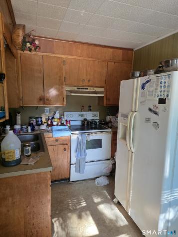 30 Ridgewood Avenue Waterford CT 06385