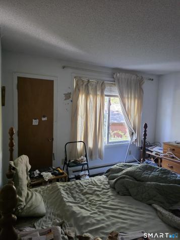 30 Ridgewood Avenue Waterford CT 06385