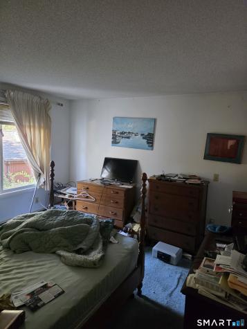 30 Ridgewood Avenue Waterford CT 06385