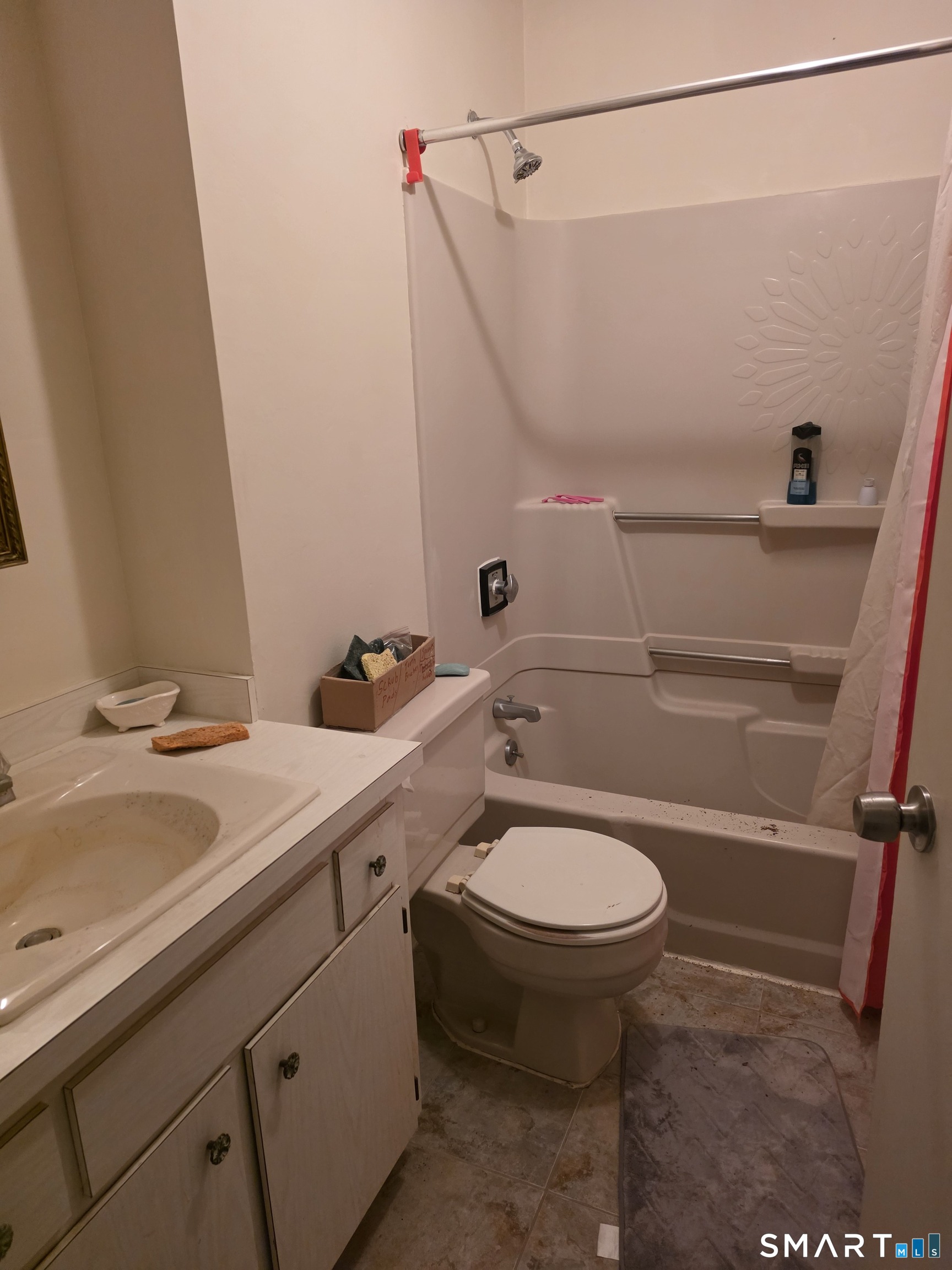 30 Ridgewood Avenue Waterford CT 06385