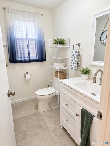11 Dawn Drive South Windsor CT 06074