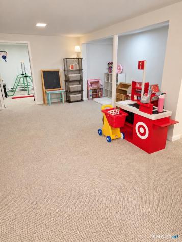 11 Dawn Drive South Windsor CT 06074