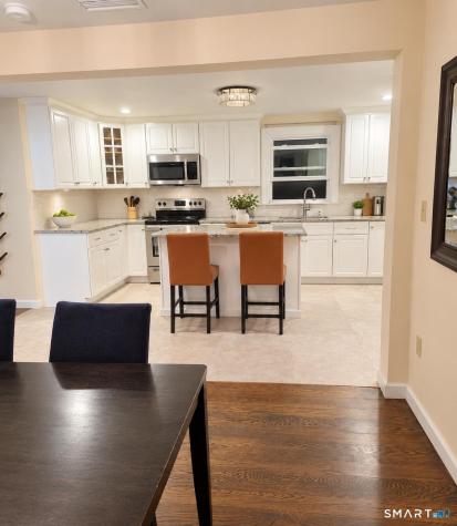 11 Dawn Drive South Windsor CT 06074