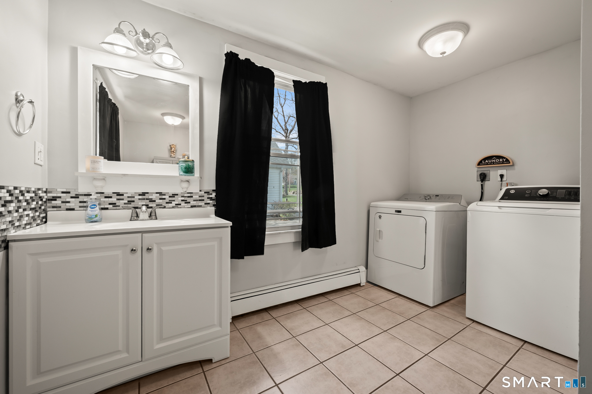 23 Maple Street Middlefield CT 06481