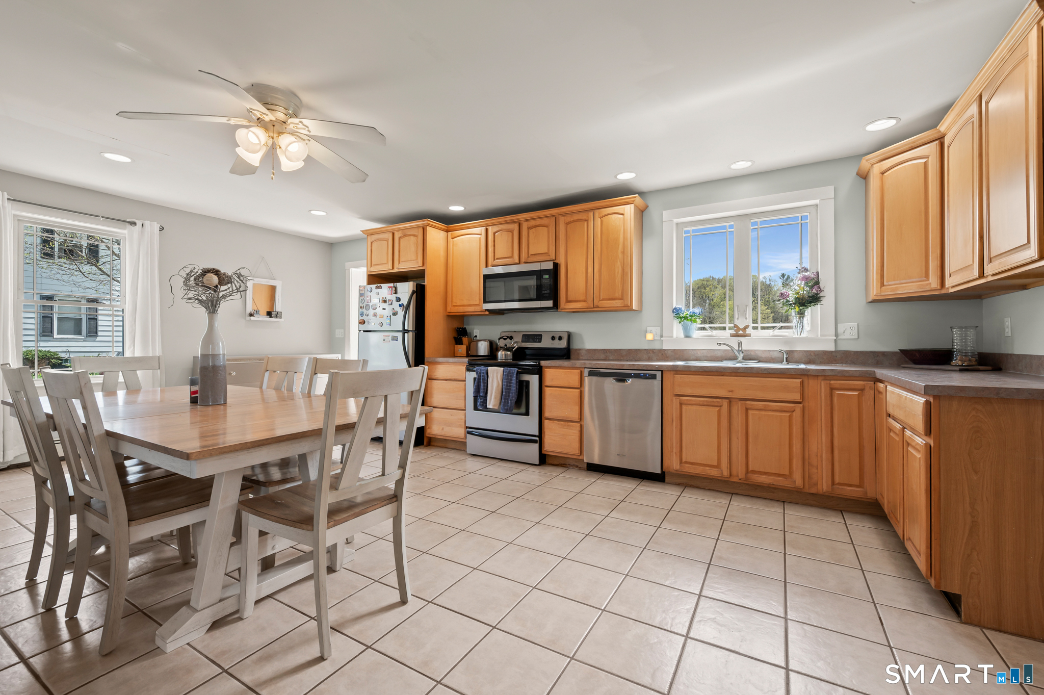 23 Maple Street Middlefield CT 06481