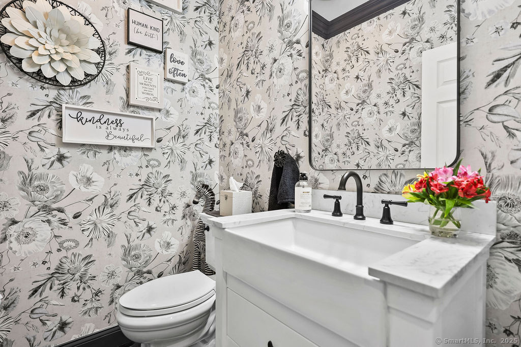 35 Rustle Meadow Lane Canton CT 06019