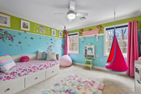 35 Rustle Meadow Lane Canton CT 06019