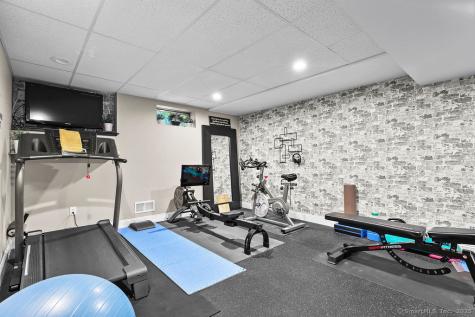 35 Rustle Meadow Lane Canton CT 06019