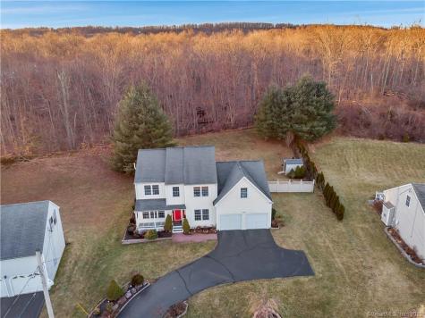 75 Nicholas Court Hamden CT 06518