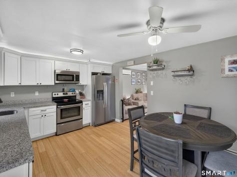 8 W Arch Street Stonington CT 06379