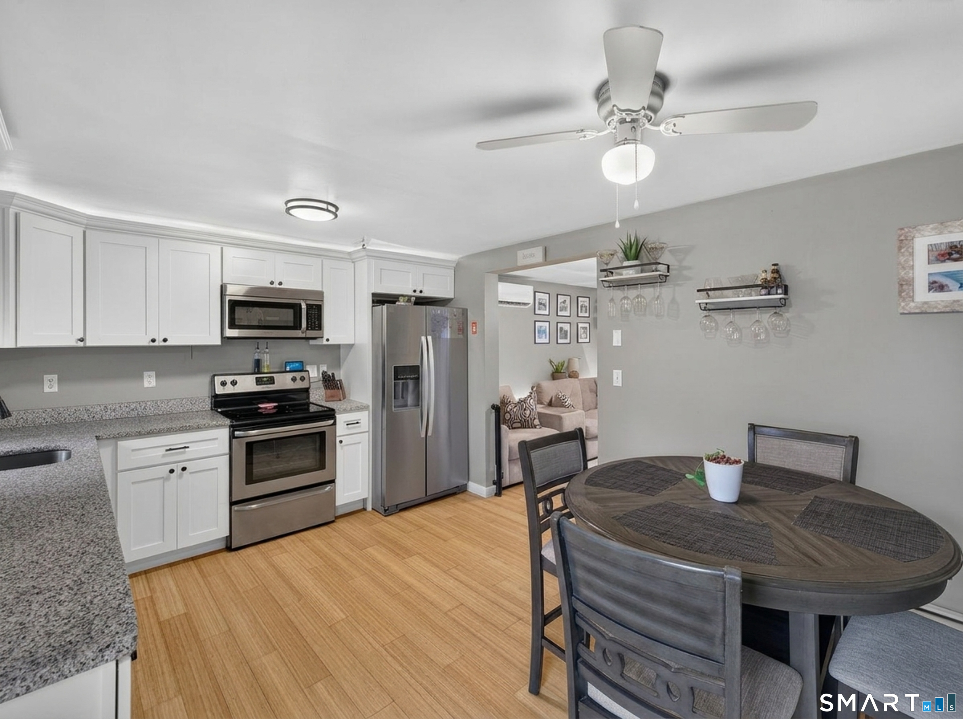 8 W Arch Street Stonington CT 06379
