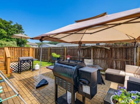 8 W Arch Street Stonington CT 06379