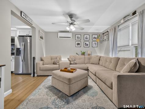 8 W Arch Street Stonington CT 06379