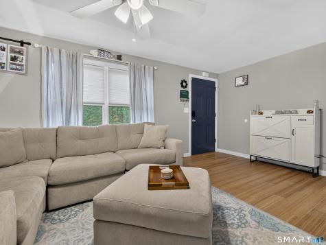 8 W Arch Street Stonington CT 06379