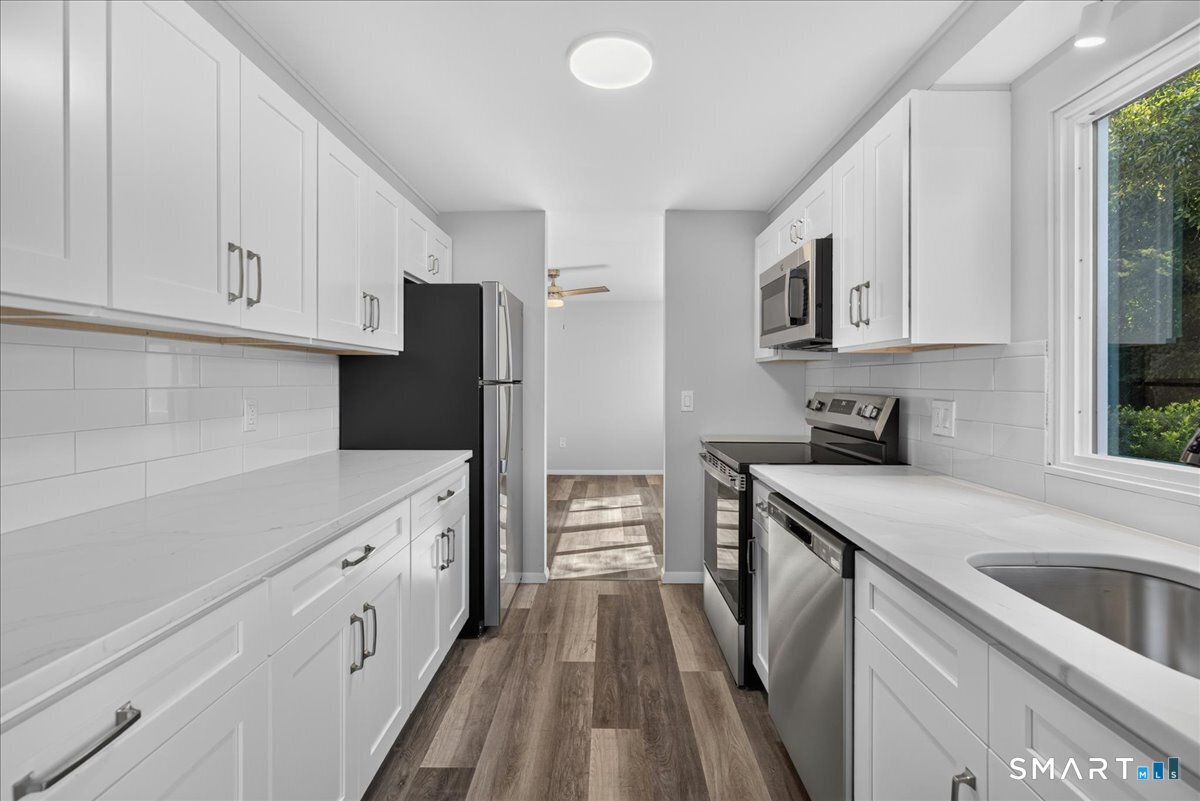 17 Hickory Hill Drive Waterbury CT 06708