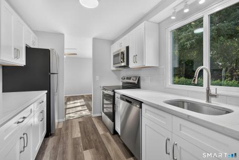 17 Hickory Hill Drive Waterbury CT 06708