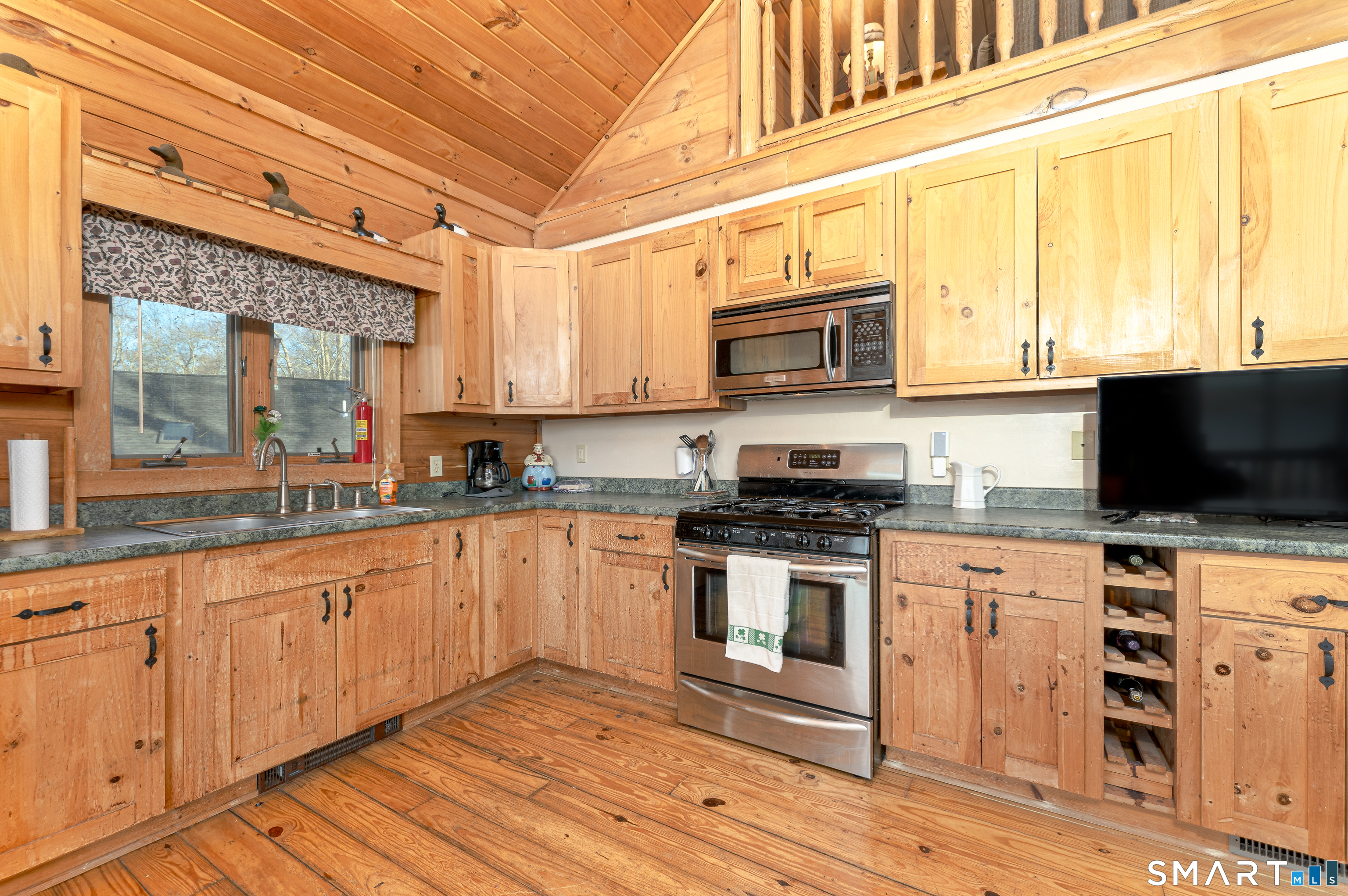 107 Lake Shore Drive Lebanon CT 06249