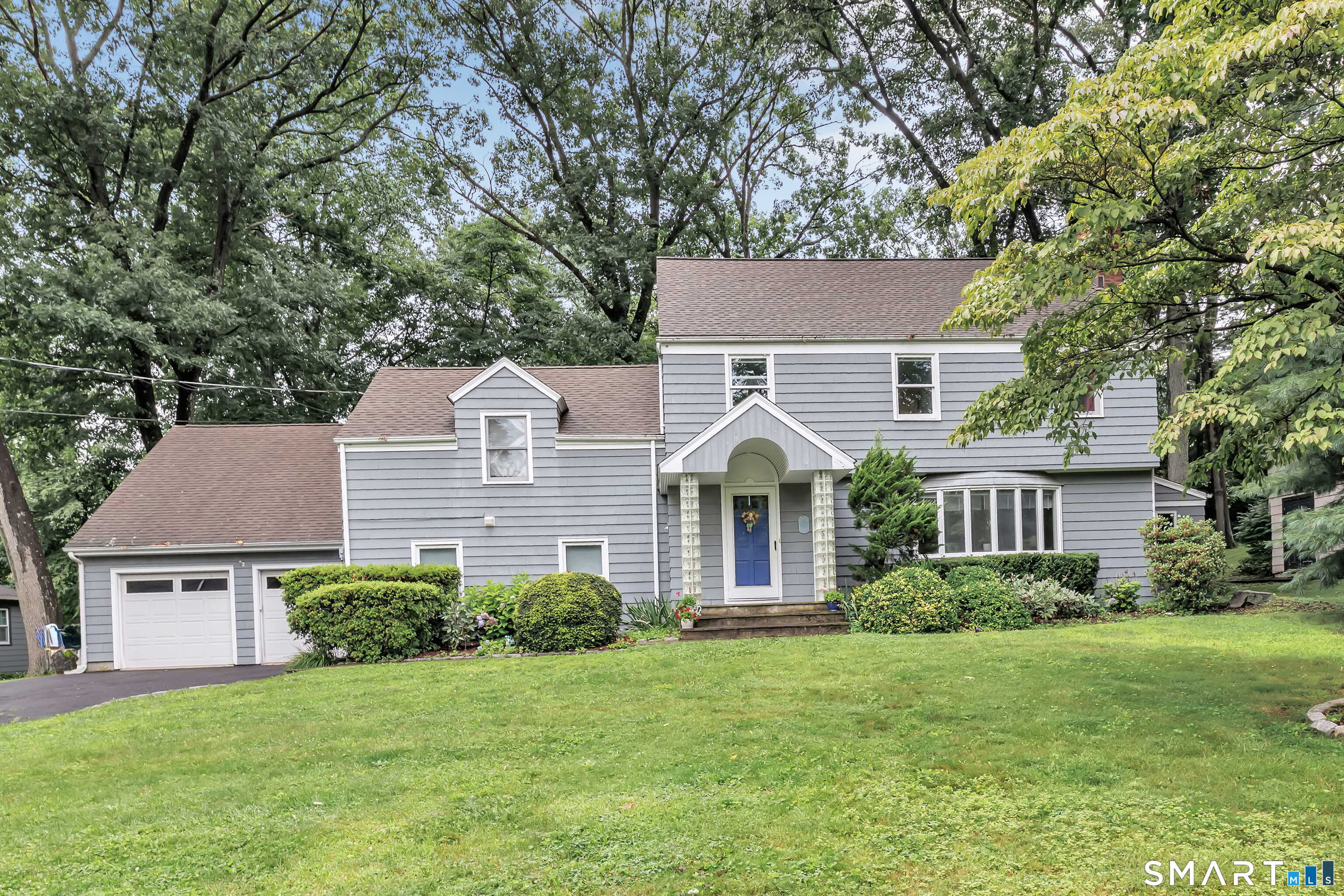 205 Stoneleigh Square Fairfield CT 06825