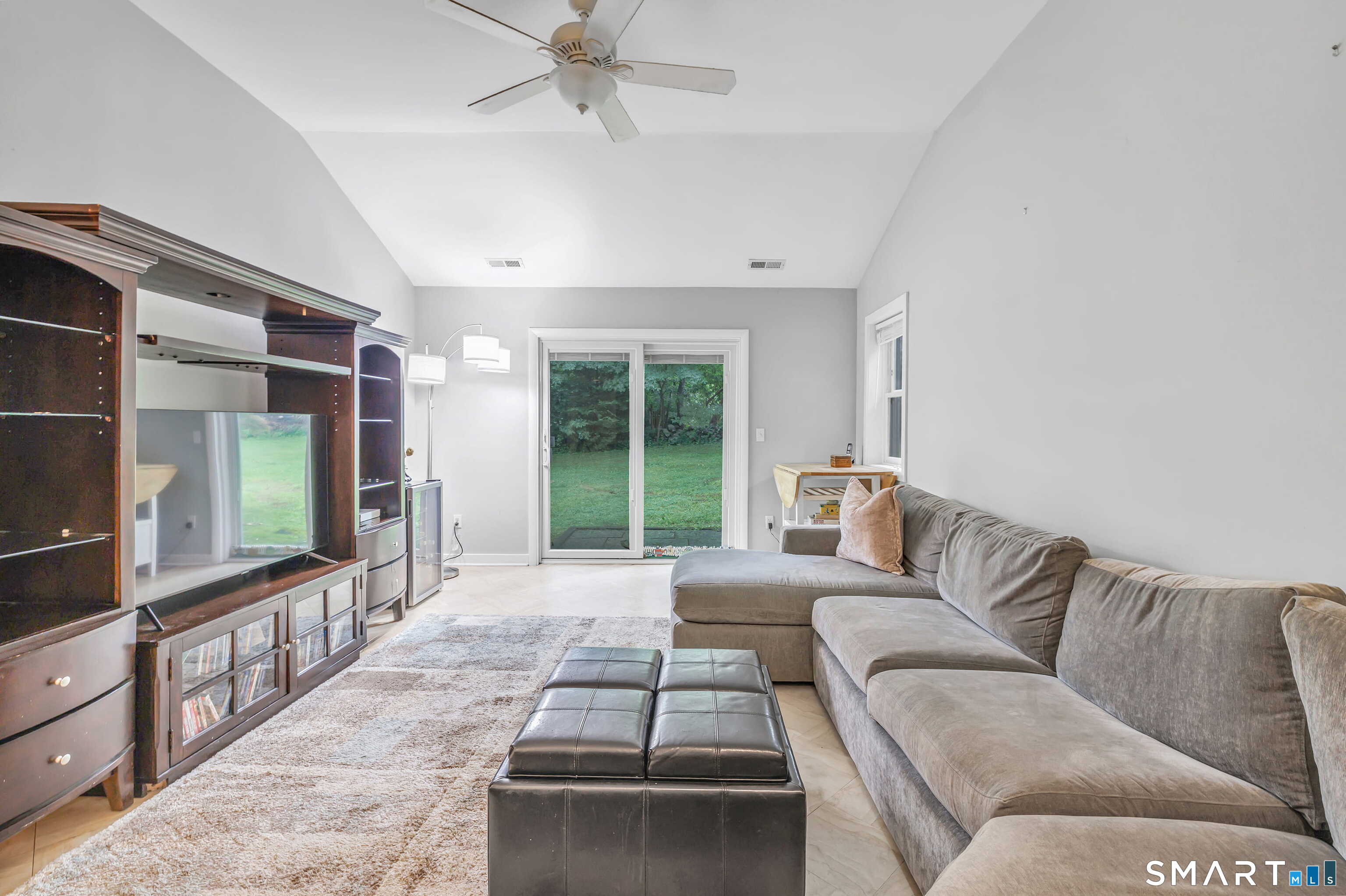 205 Stoneleigh Square Fairfield CT 06825
