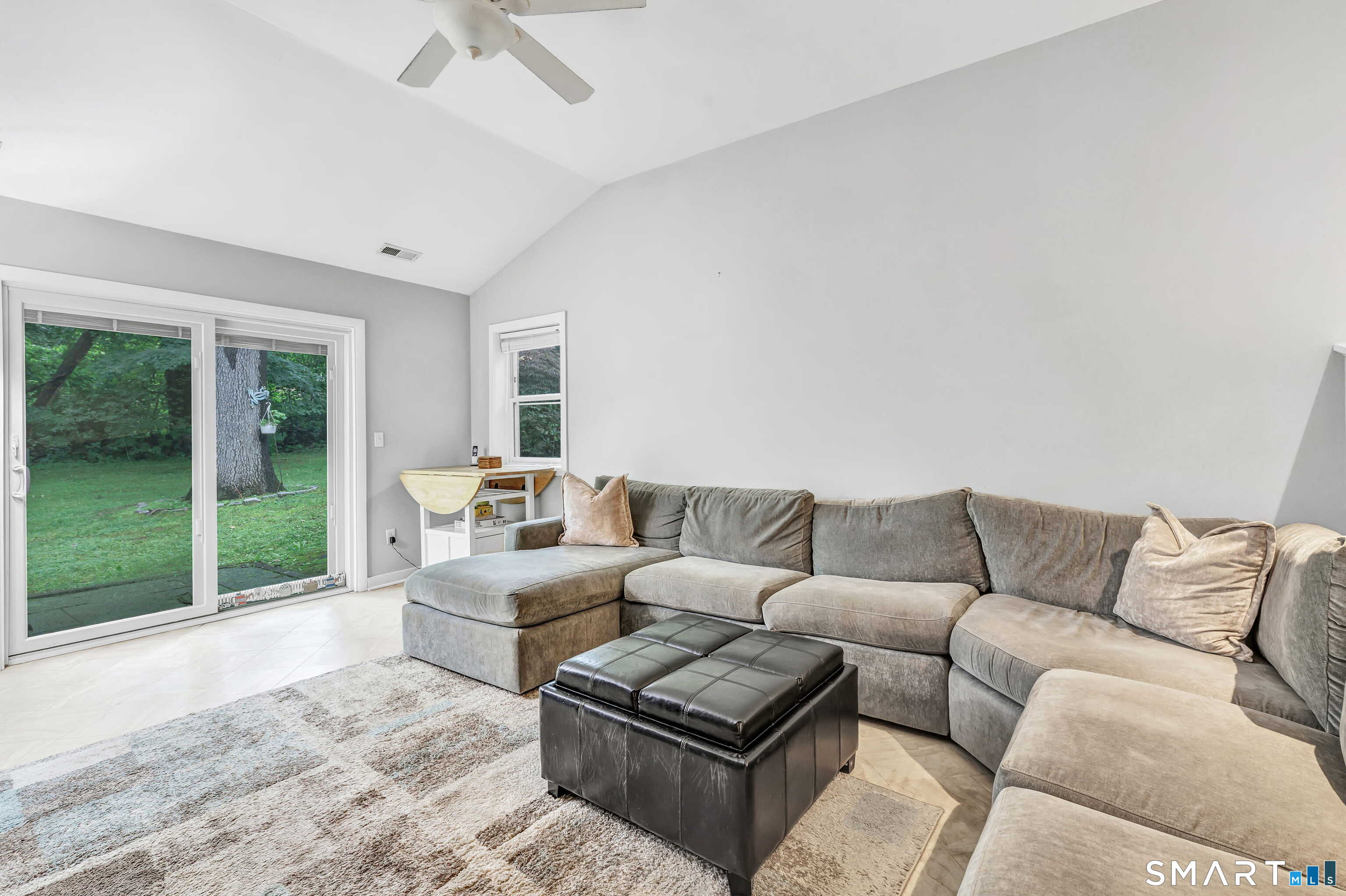 205 Stoneleigh Square Fairfield CT 06825