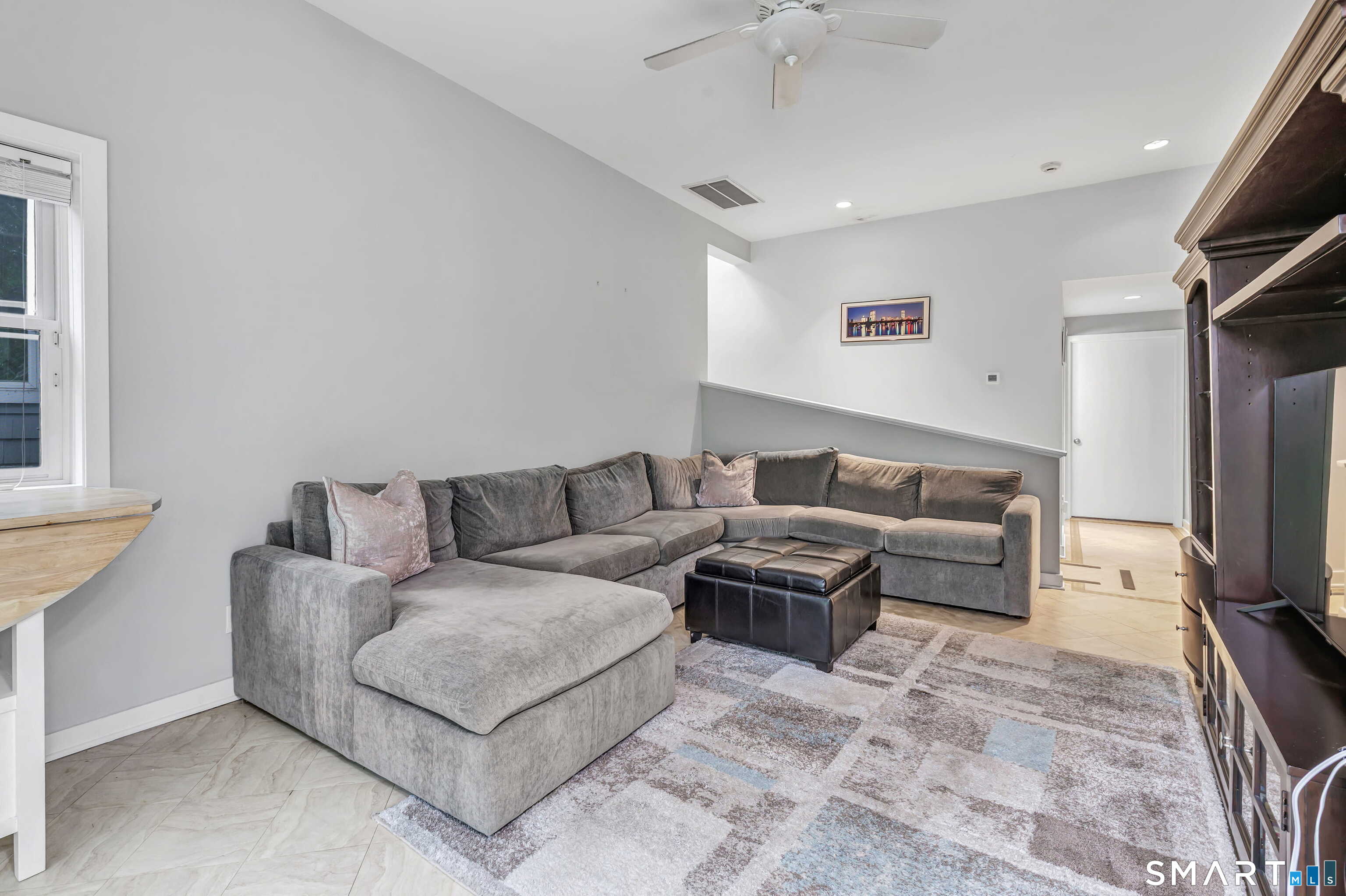205 Stoneleigh Square Fairfield CT 06825