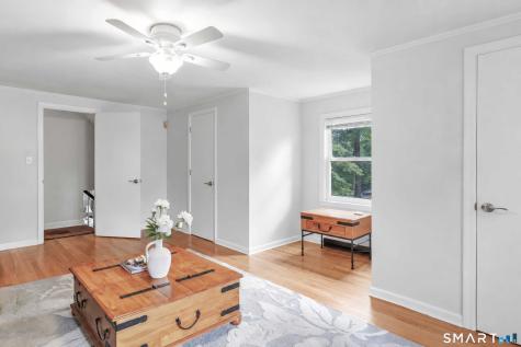205 Stoneleigh Square Fairfield CT 06825