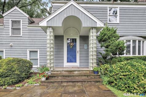 205 Stoneleigh Square Fairfield CT 06825