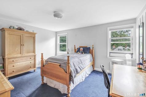 205 Stoneleigh Square Fairfield CT 06825