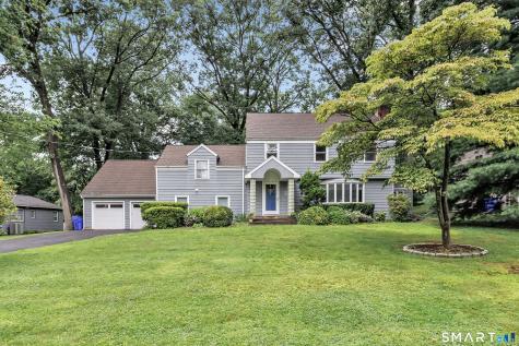 205 Stoneleigh Square Fairfield CT 06825