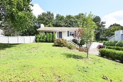 268 Crestwood Drive Naugatuck CT 06770
