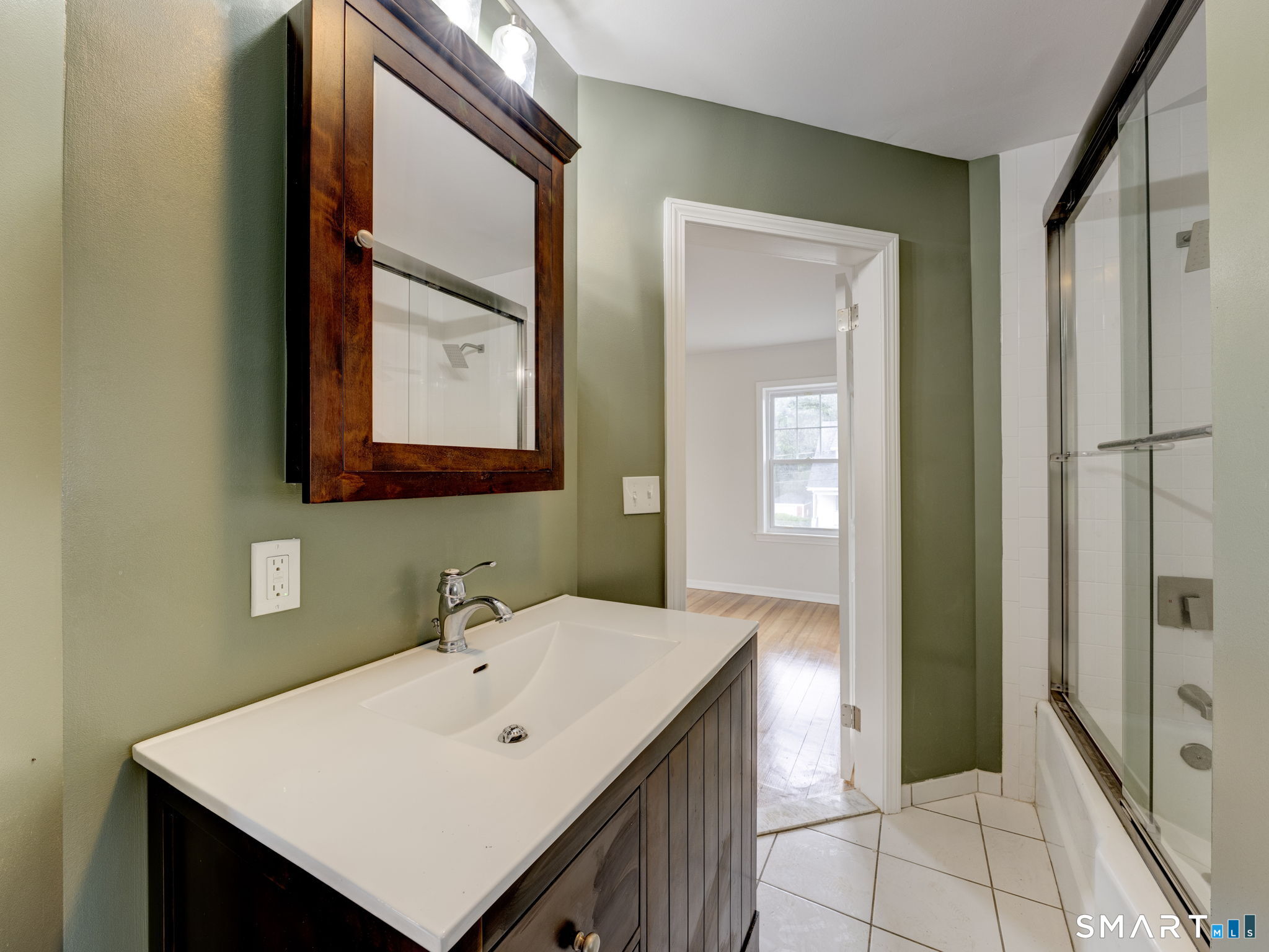 67 Putnam Street Bristol CT 06010