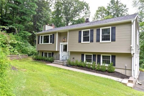 18 High View Circle Danbury CT 06811