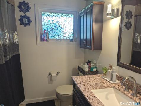 38 Pine Street Norwich CT 06360