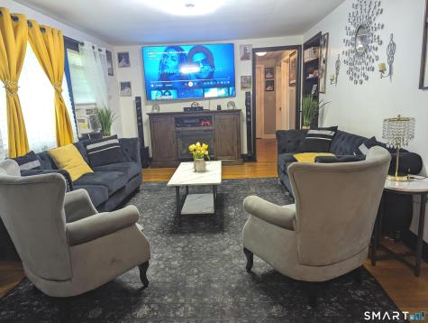 38 Pine Street Norwich CT 06360