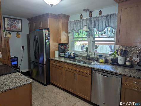 38 Pine Street Norwich CT 06360
