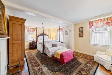 339 Main South Street Woodbury CT 06798