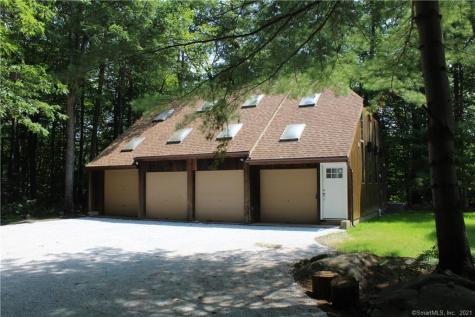 4 Indian Hill Road Redding CT 06896